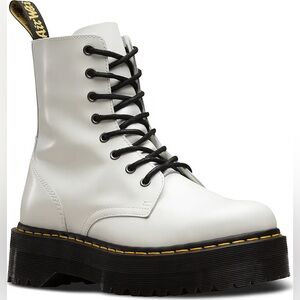 Dr. Martens Jadon Boots 💕 size 6